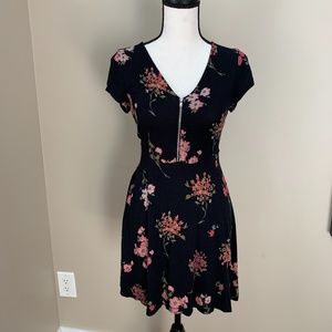Express Floral Dress Midi Short Sleeve Zipper